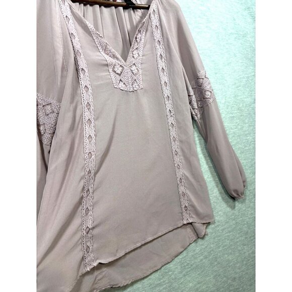 BKE Red Long Sleeve Blouse Lace Trim Details Mauve Color Size S - Picture 4 of 6